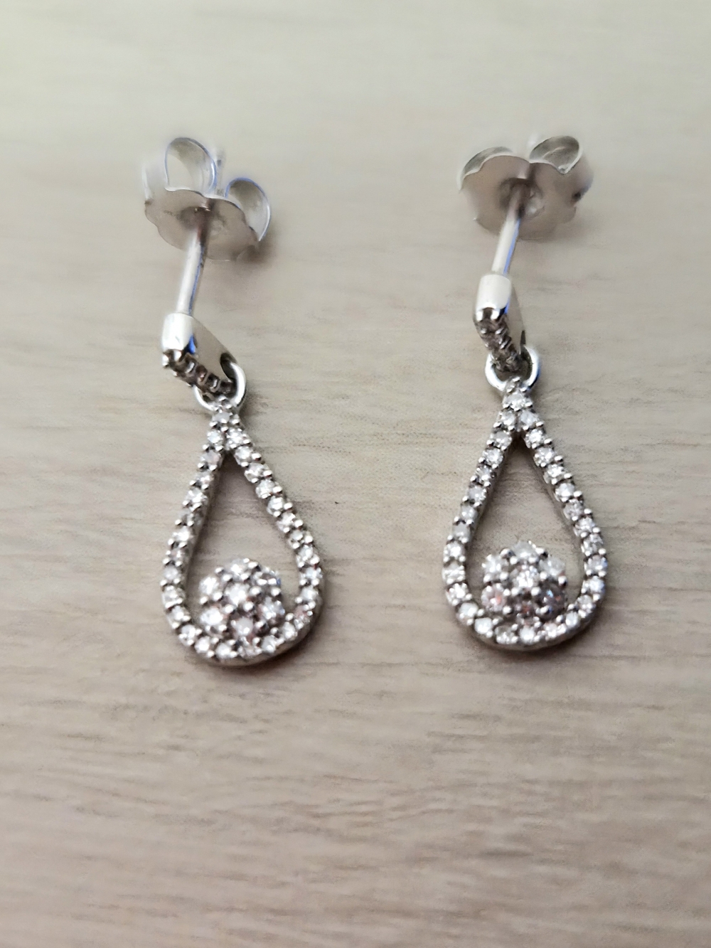 10K White Gold Teardrop Drop Natural Diamond Earrings